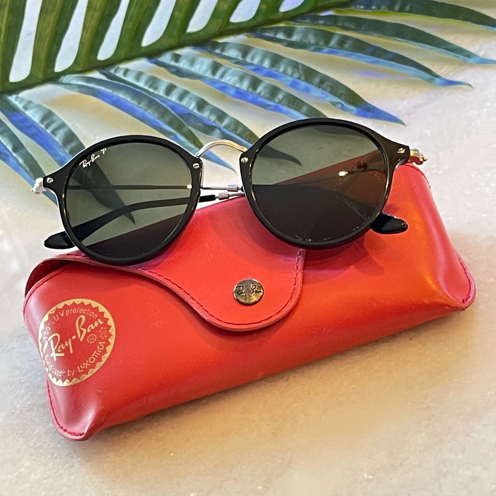 Ray-Ban Round Polarized Sunglasses